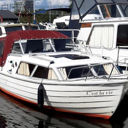 Motor Yacht Amazone Hotell Amsterdam Exteriör bild