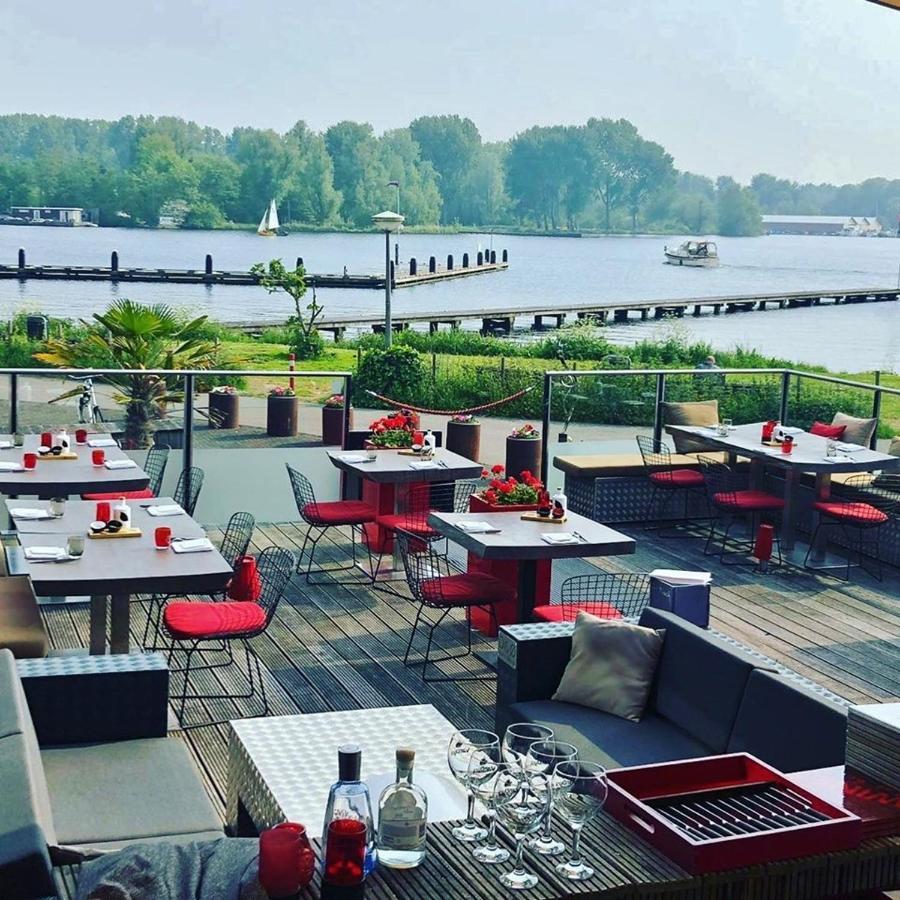 Motor Yacht Amazone Hotell Amsterdam Exteriör bild