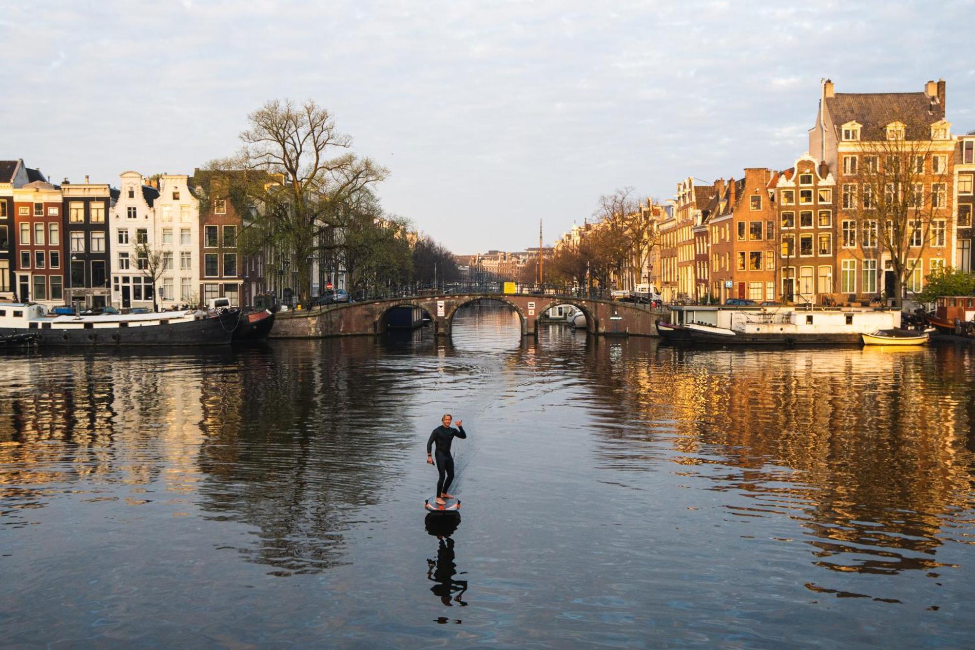 Motor Yacht Amazone Hotell Amsterdam Exteriör bild